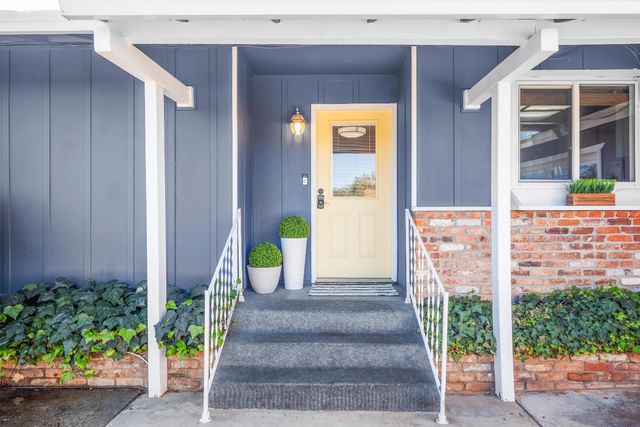 1251 Christian Valley Rd, Auburn, CA 95602