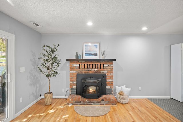 1251 Christian Valley Rd, Auburn, CA 95602