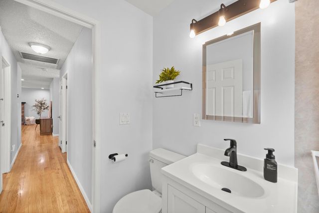 1251 Christian Valley Rd, Auburn, CA 95602