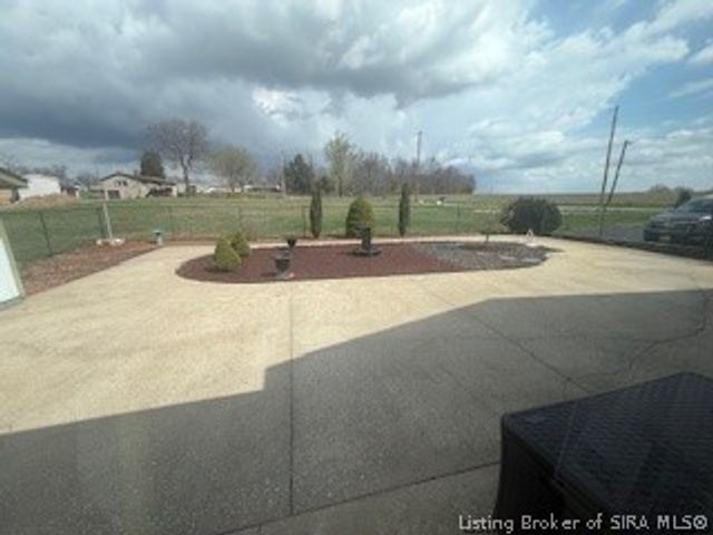 13305 Reisert Road NE, Palmyra, IN 47164