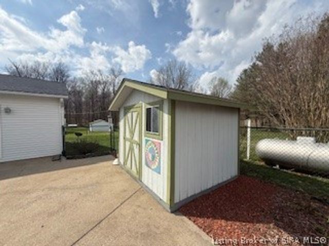 13305 Reisert Road NE, Palmyra, IN 47164