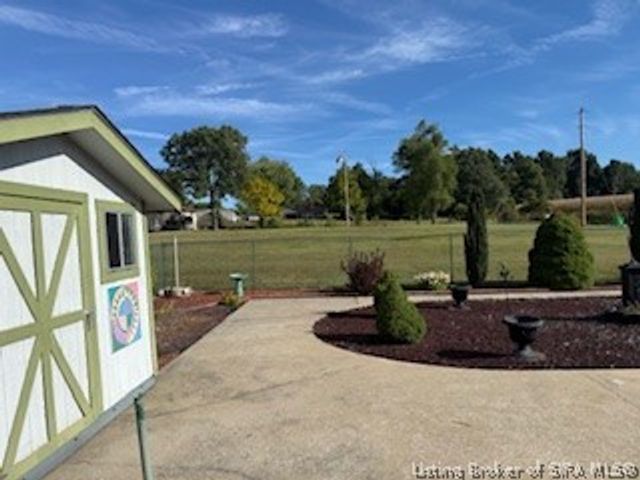 13305 Reisert Road NE, Palmyra, IN 47164