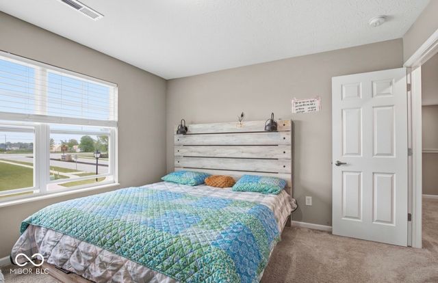 975 Bent Branch Lane, Greenwood, IN 46143