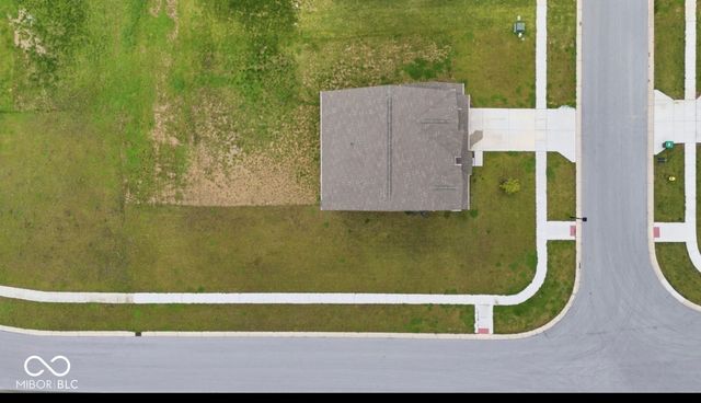 975 Bent Branch Lane, Greenwood, IN 46143