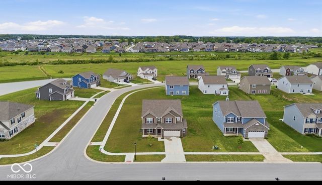 975 Bent Branch Lane, Greenwood, IN 46143