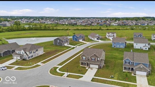 975 Bent Branch Lane, Greenwood, IN 46143