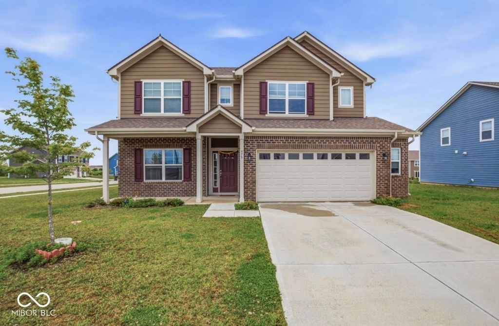 975 Bent Branch Lane, Greenwood, IN 46143
