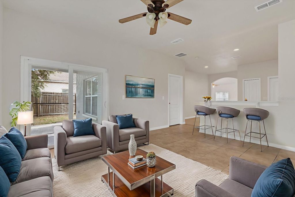 Image 12 of property listing at 7719 REX HILL TRAIL, Orlando, FL 32818