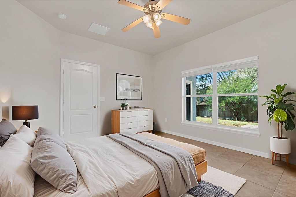 Image 16 of property listing at 7719 REX HILL TRAIL, Orlando, FL 32818