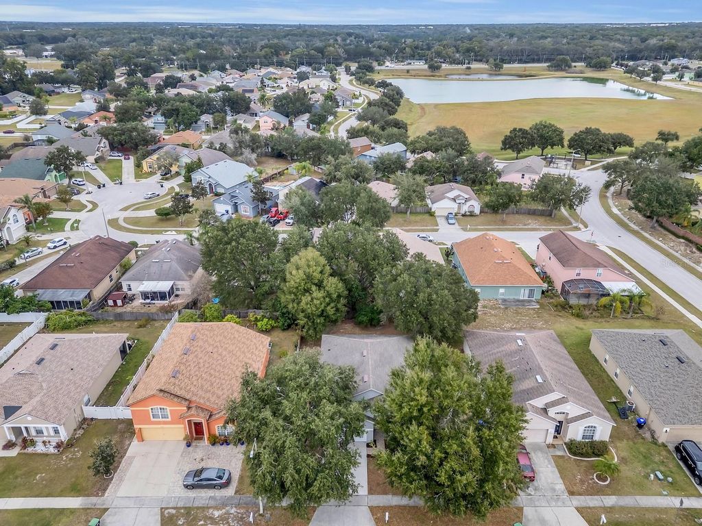 Image 31 of property listing at 7719 REX HILL TRAIL, Orlando, FL 32818