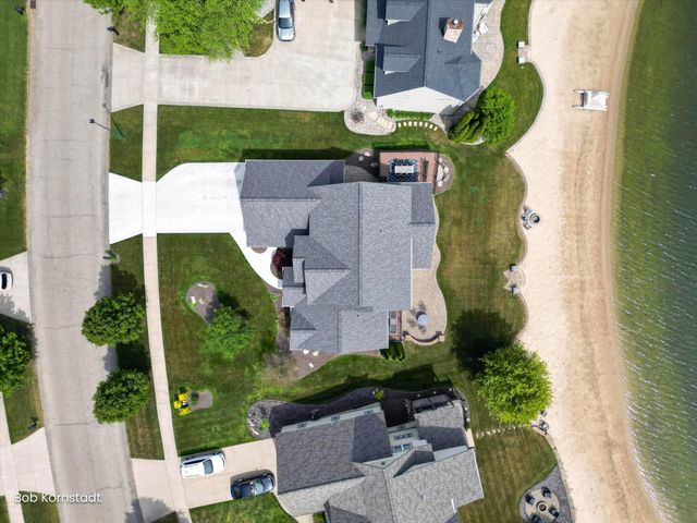 7116 Nantucket Drive SW, Byron Center, MI 49315