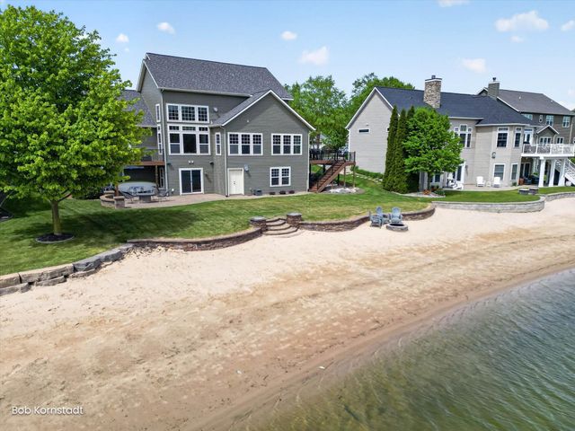 7116 Nantucket Drive SW, Byron Center, MI 49315