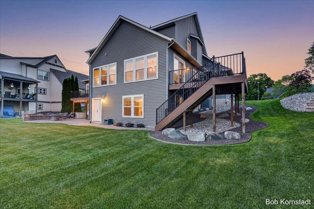 7116 Nantucket Drive SW, Byron Center, MI 49315