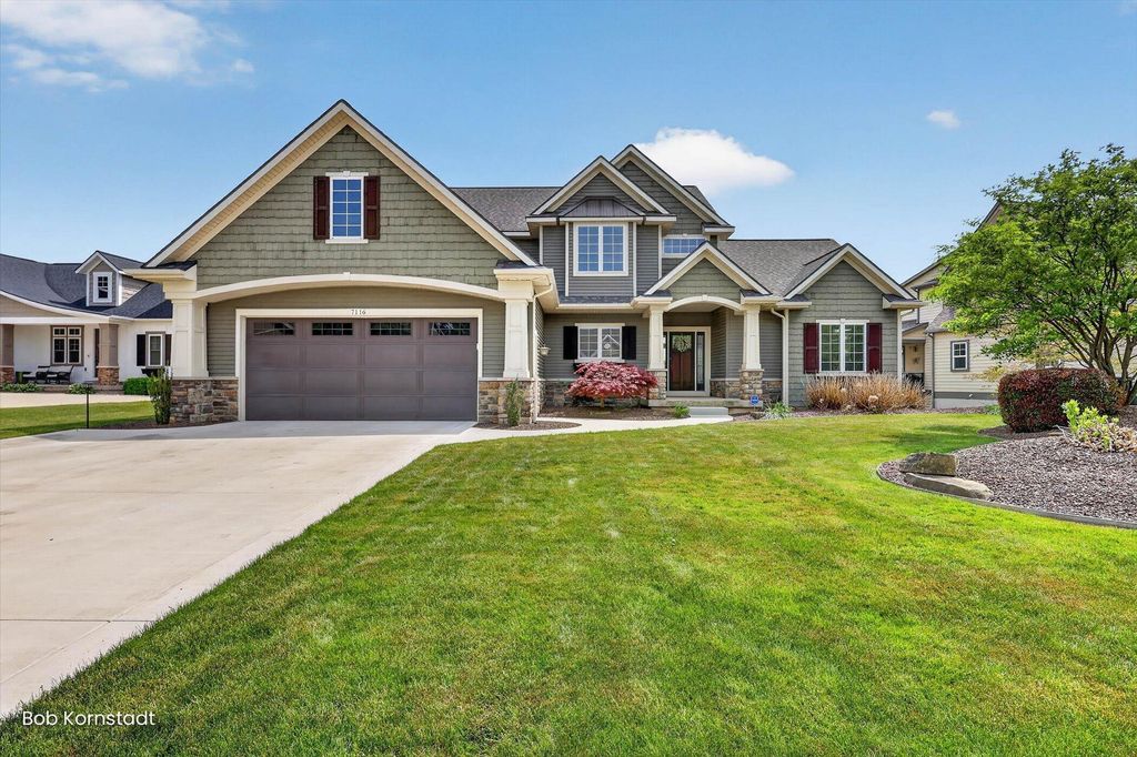 7116 Nantucket Drive SW, Byron Center, MI 49315