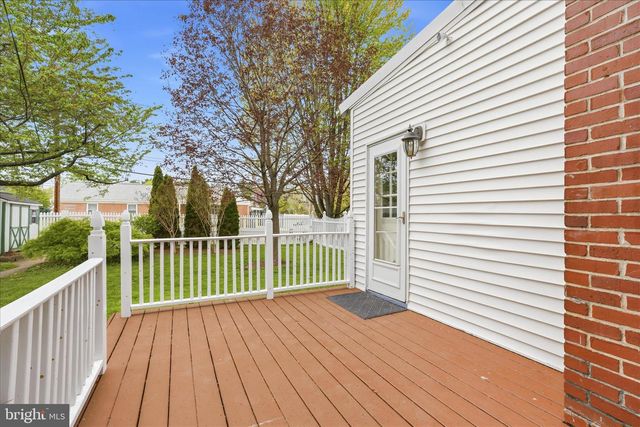 901 N MARKET ST, Frederick, MD 21701