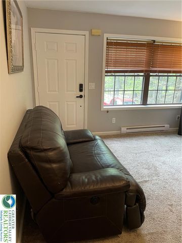 1037 Maplewood Drive, Newfoundland, PA 18445