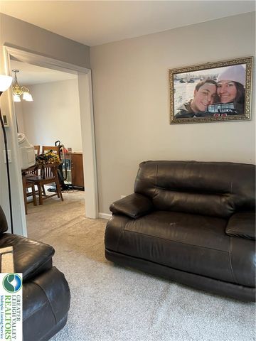 1037 Maplewood Drive, Newfoundland, PA 18445