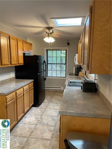 1037 Maplewood Drive, Newfoundland, PA 18445