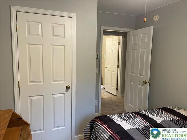 1037 Maplewood Drive, Newfoundland, PA 18445