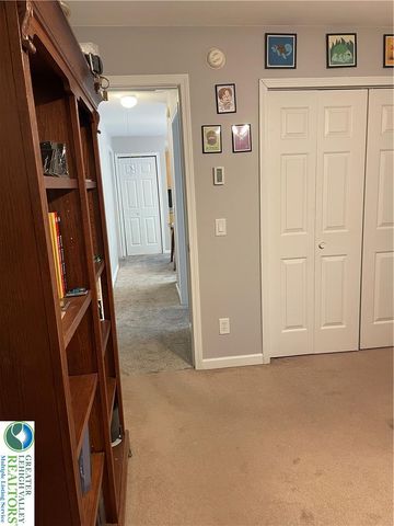 1037 Maplewood Drive, Newfoundland, PA 18445
