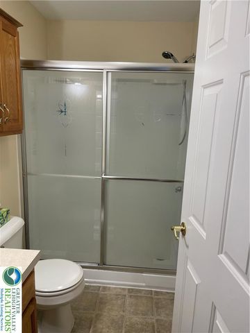 1037 Maplewood Drive, Newfoundland, PA 18445