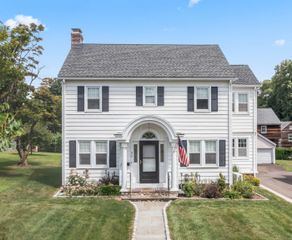 32 Prince Place, Stamford, CT 06905