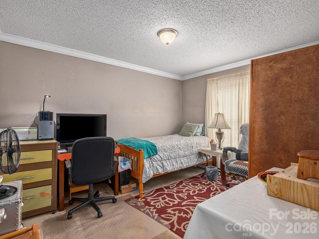 373 Starnes Cove Road, Candler, NC 28715