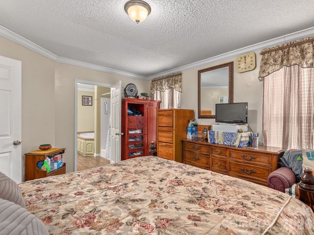 373 Starnes Cove Road, Candler, NC 28715