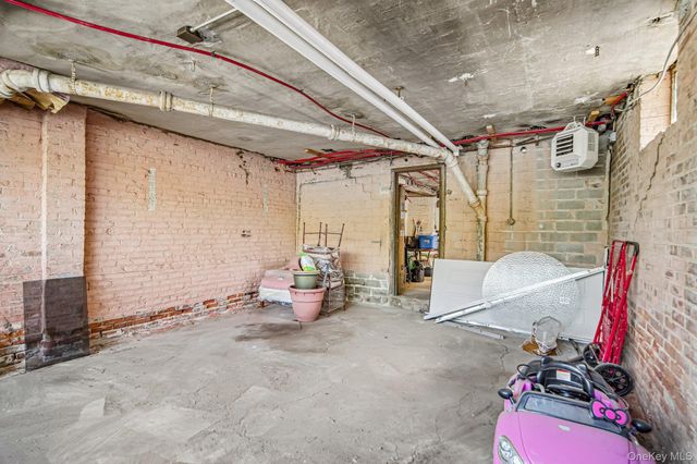 643 Warburton Avenue, Yonkers, NY 10701