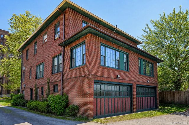 643 Warburton Avenue, Yonkers, NY 10701