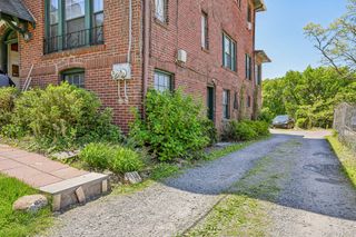 643 Warburton Avenue, Yonkers, NY 10701