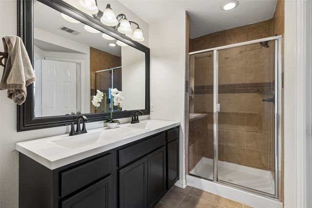 2700 Club Ridge Drive 22, Lewisville, TX 75067
