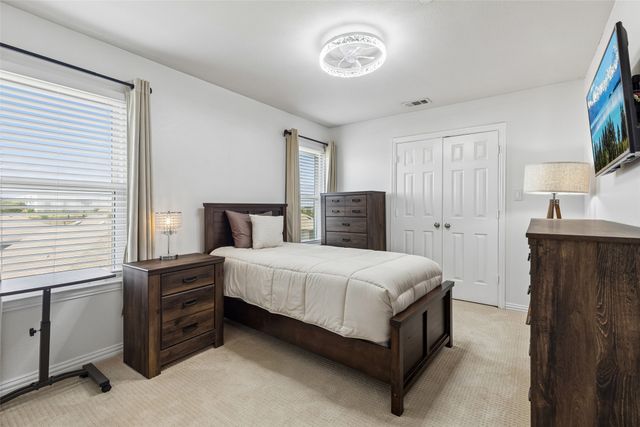 2700 Club Ridge Drive 22, Lewisville, TX 75067