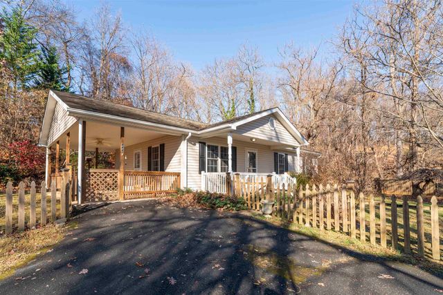 444 PEACH ST, Staunton, VA 24401