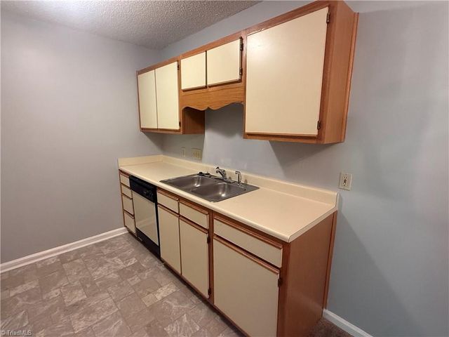 5519 Hornaday Road D, Greensboro, NC 27409