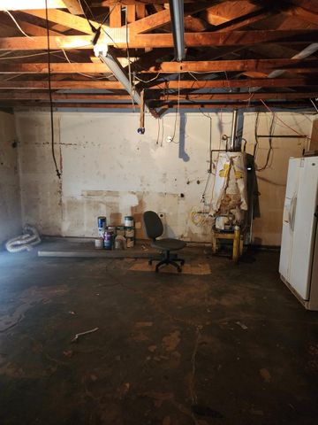 35 Monaghan Cir, Sacramento, CA 95823