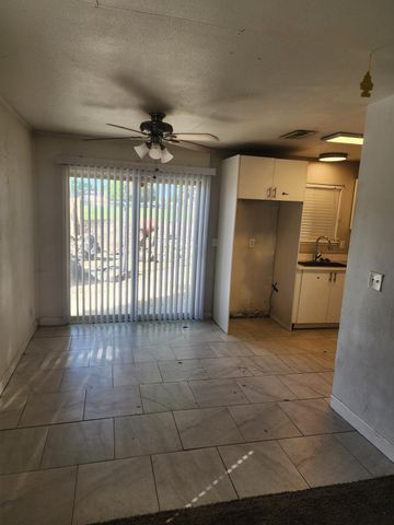 35 Monaghan Cir, Sacramento, CA 95823