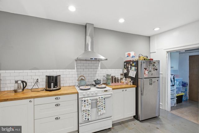 6023 WEBSTER ST, Philadelphia, PA 19143