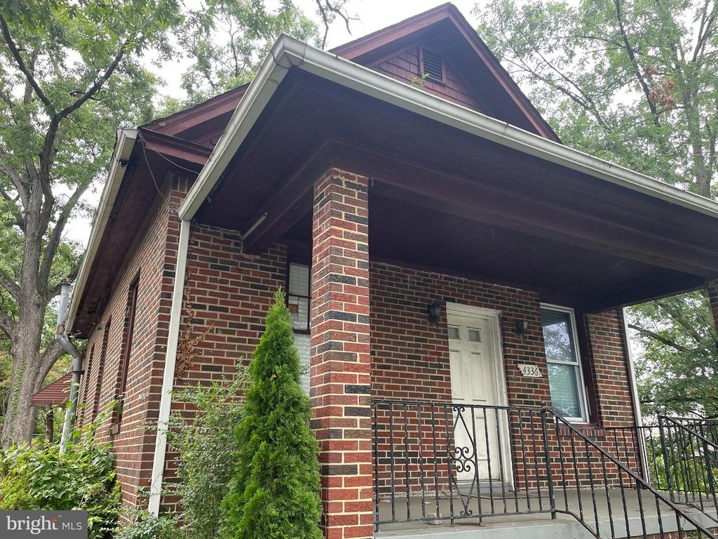 4336 SOUTHERN AVE SE, Washington, DC 20019