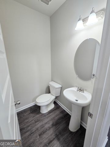 112 Tuxedo Road, Ellenwood, GA 30294