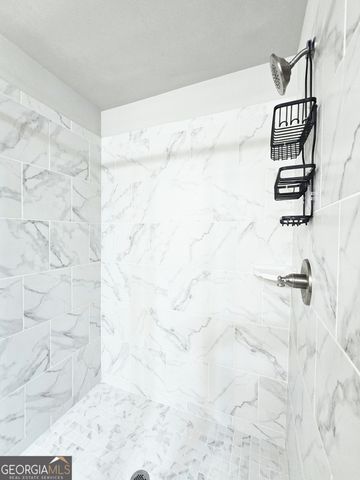 112 Tuxedo Road, Ellenwood, GA 30294