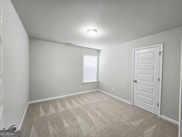 112 Tuxedo Road, Ellenwood, GA 30294