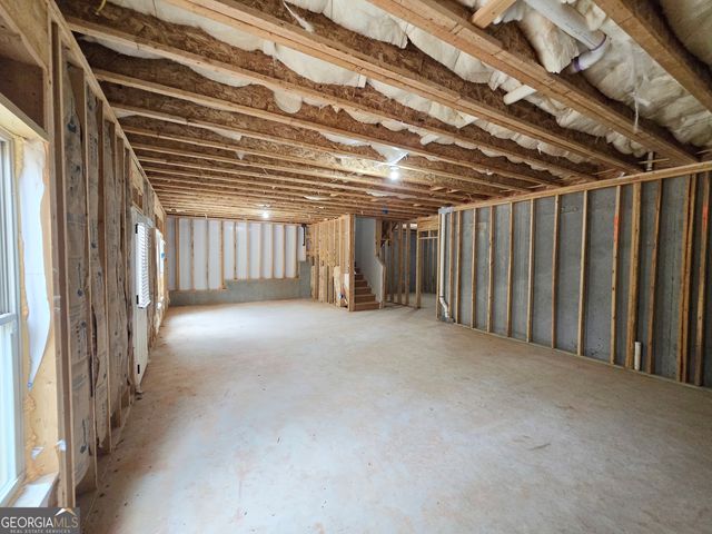 112 Tuxedo Road, Ellenwood, GA 30294