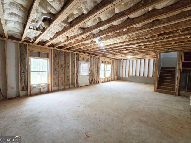 112 Tuxedo Road, Ellenwood, GA 30294