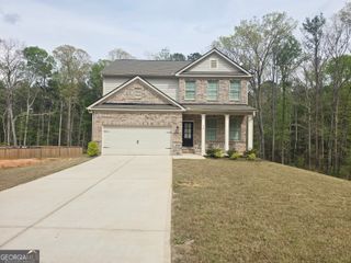 112 Tuxedo Road, Ellenwood, GA 30294