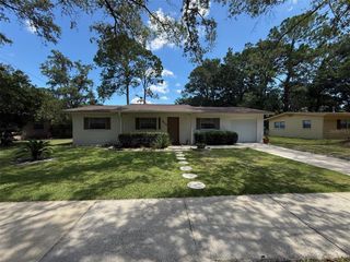 1638 NE 30TH AVENUE, Gainesville, FL 32609