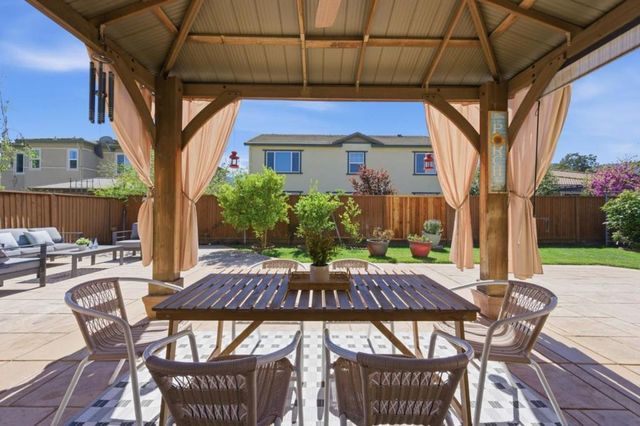 2610 Lone Oak Lane, Gilroy, CA 95020