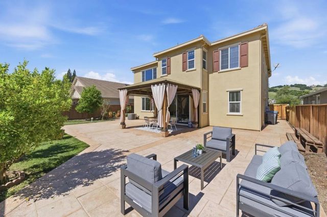 2610 Lone Oak Lane, Gilroy, CA 95020