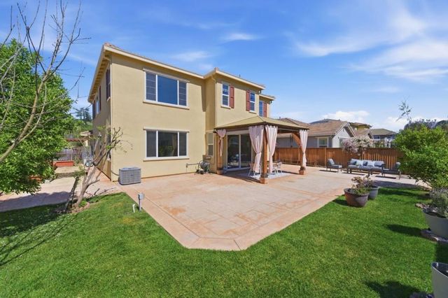 2610 Lone Oak Lane, Gilroy, CA 95020