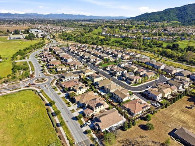 2610 Lone Oak Lane, Gilroy, CA 95020